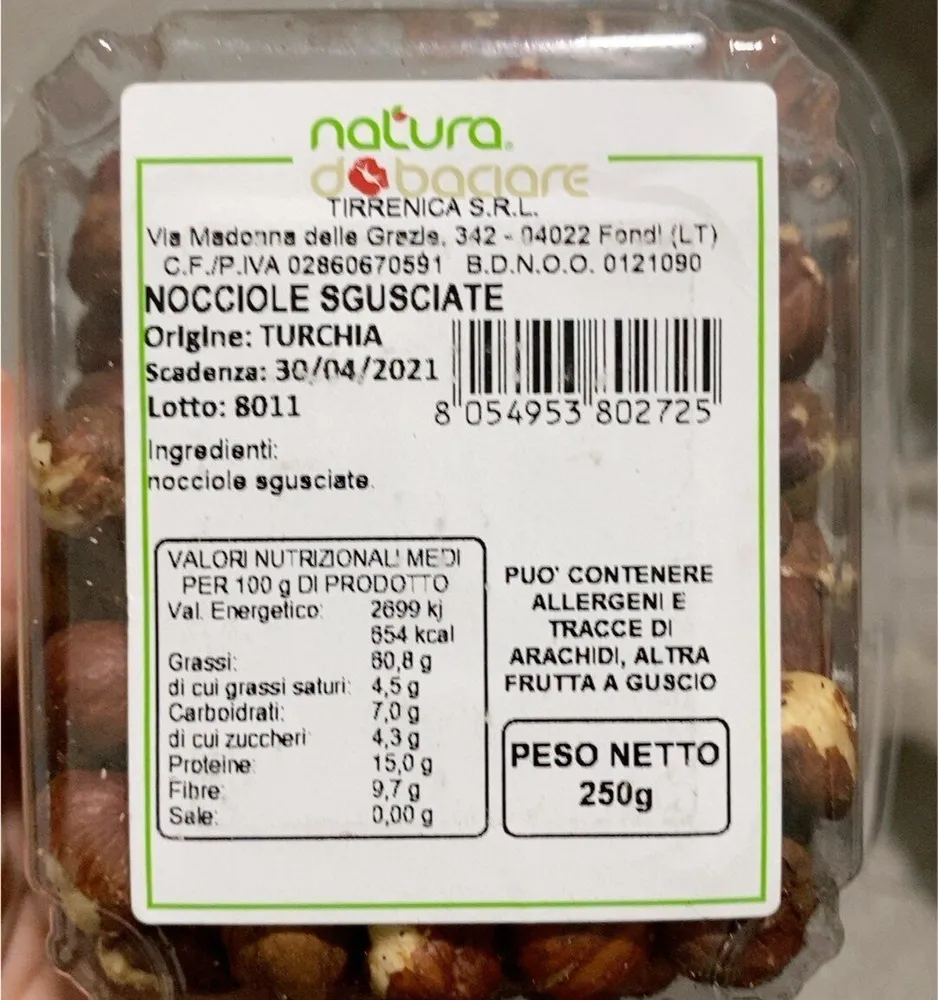 Nocciole sgusciate