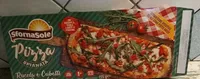 Pizza spianata rucola e cubetti di pomodoro