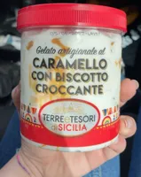Gelato artigianale al caramello con biscotto croccante