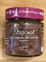 Rote Zwiebeln mit Kapern