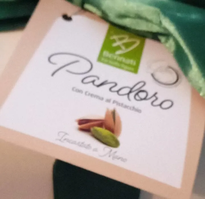 Pandoro al pistacchio