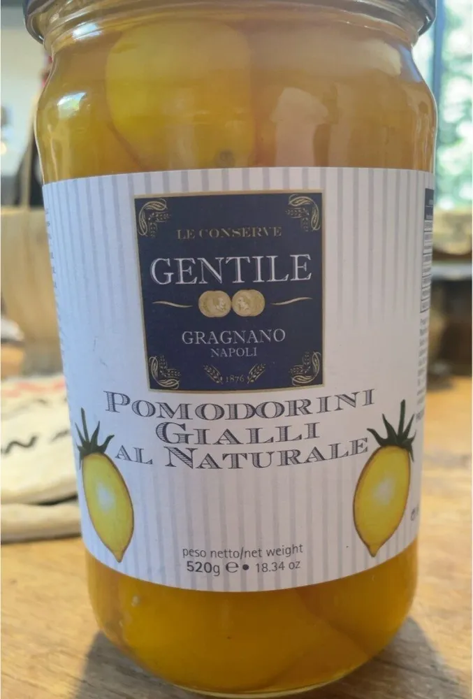 Tomates jaunes au naturel
