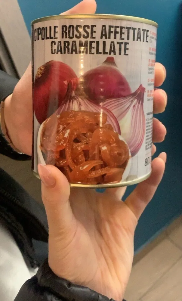 Cipolle rosse affettate caramellate