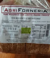 Pane biologico con lievito madre fresco