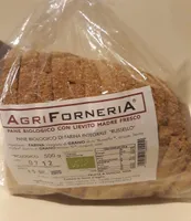 Pane biologico con lievito madre fresco