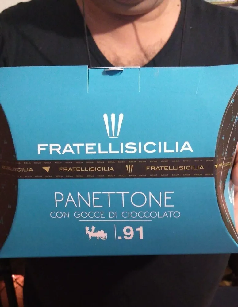 Panettone con gocce di cioccolato