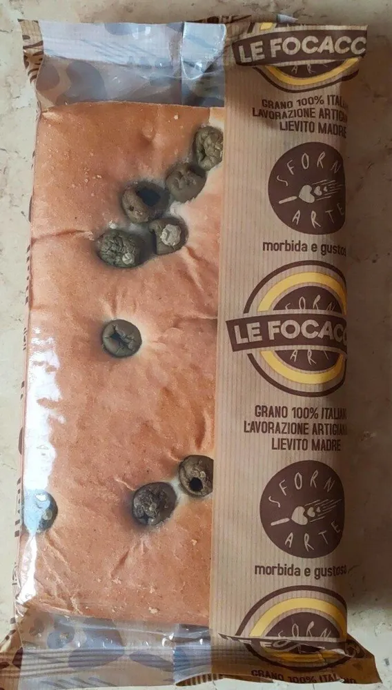 FOCACCIA CON LE OLIVE
