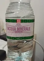 Acqua minerale