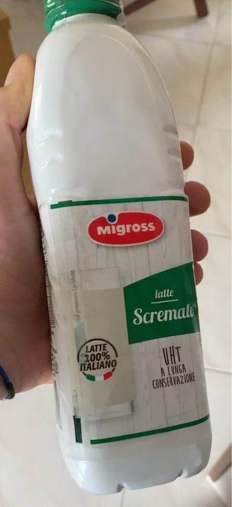 Latte scremato UHT
