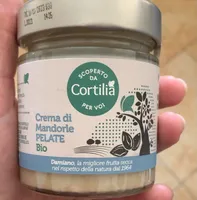 Crema di mandorle pelate