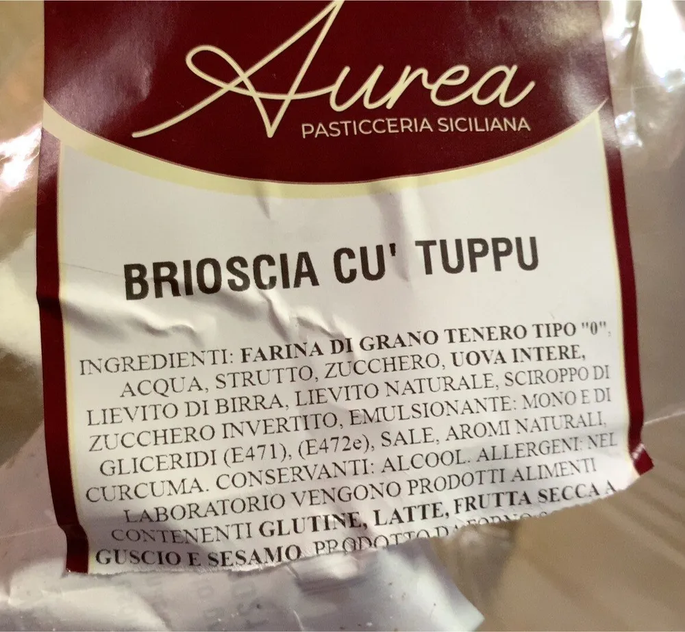 Brioscia cu tuppu