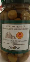 Olive verdi in salamoia intere