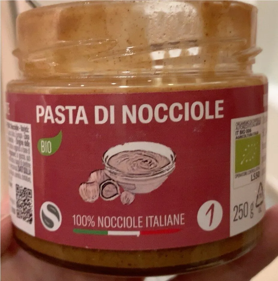 Pasta di Nocciole