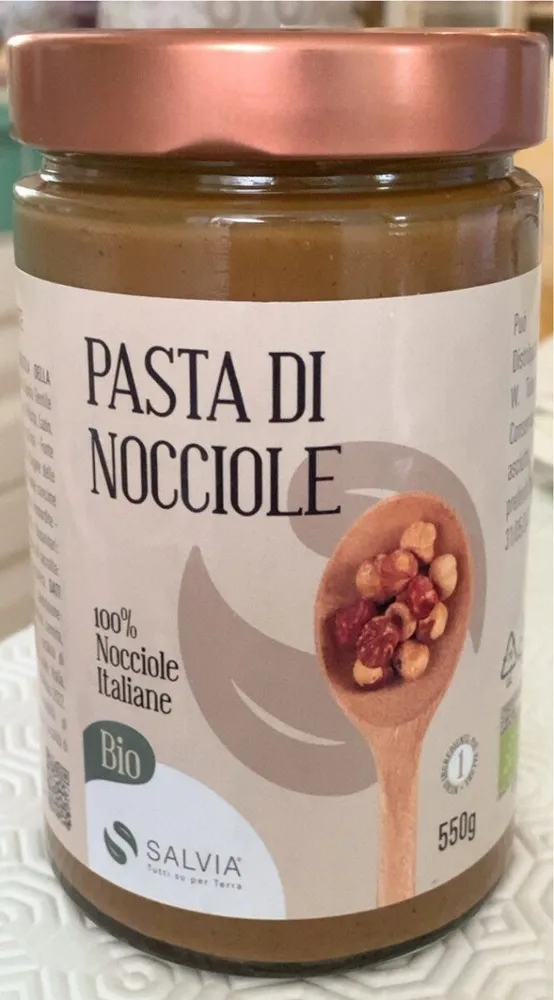 Pasta di nocciole