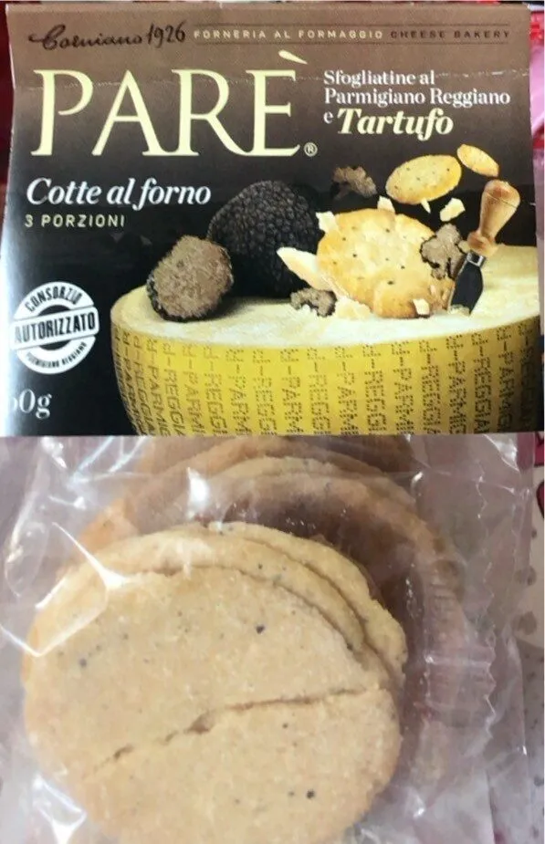 Parè sfogliatine al parmigiano e tartufo