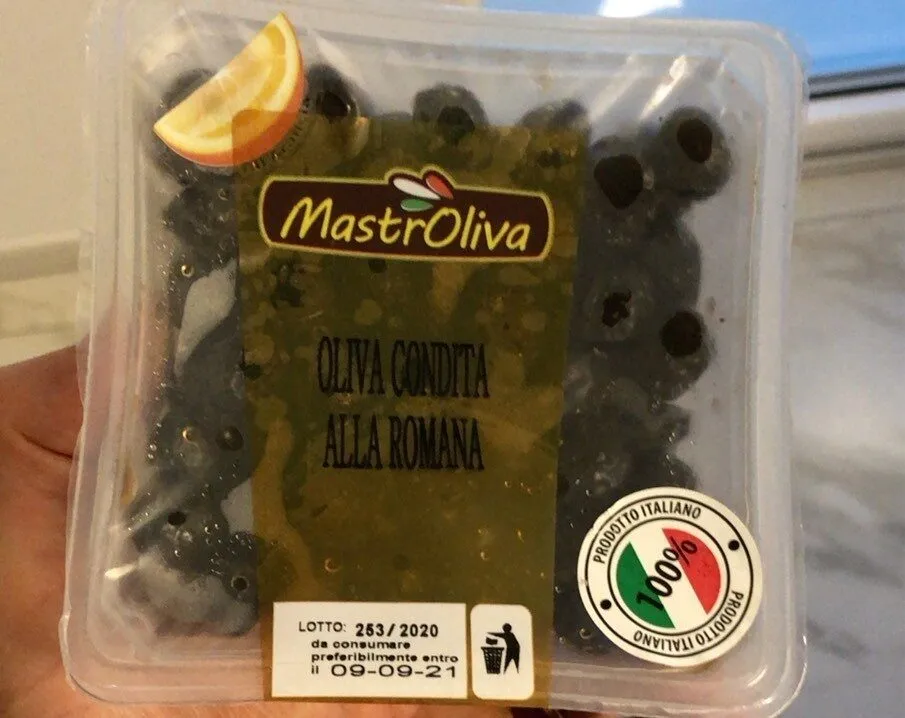 Oliva condita alla romana