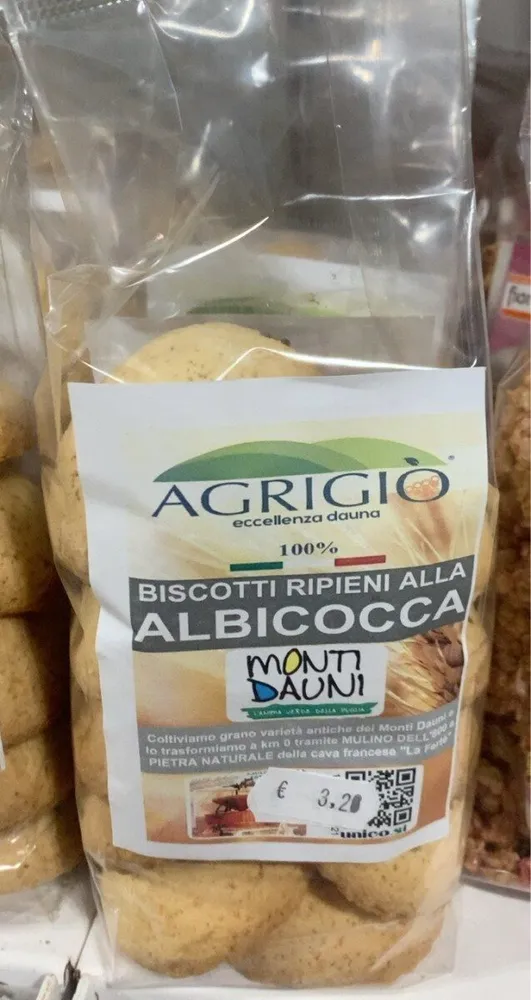 Biscotti ripieni alla albicocca