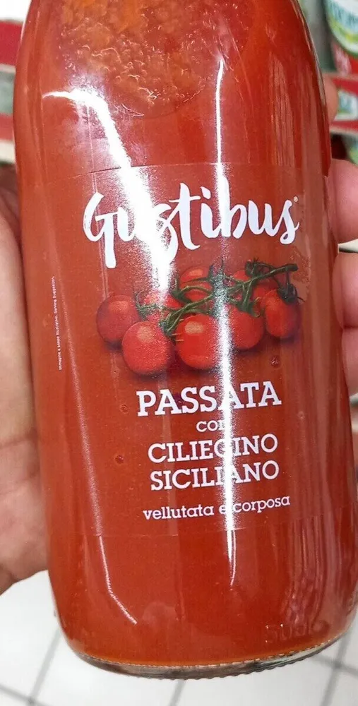 Passata con ciliegino siciliano