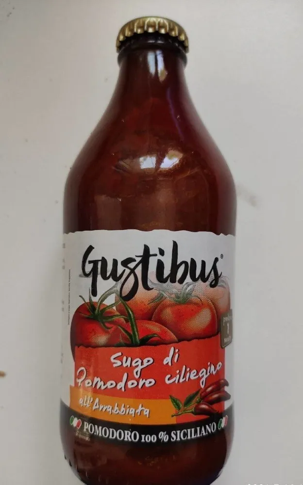Sugo di pomodoro ciliegino all'arrabbiata