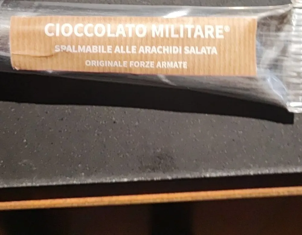 Spalmabile alle arachidi salata