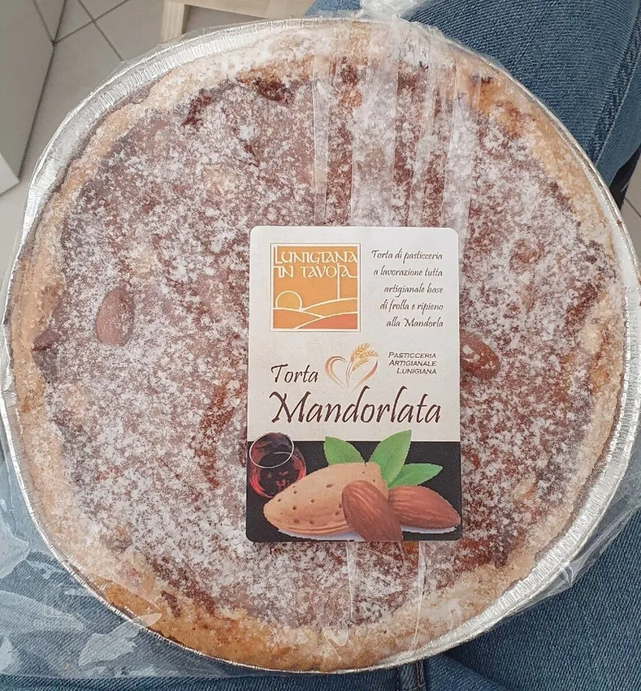 Torta mandorlata
