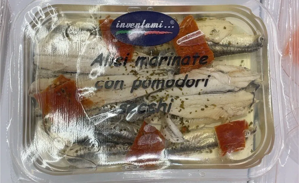 Alici marinate con pomodori secchi