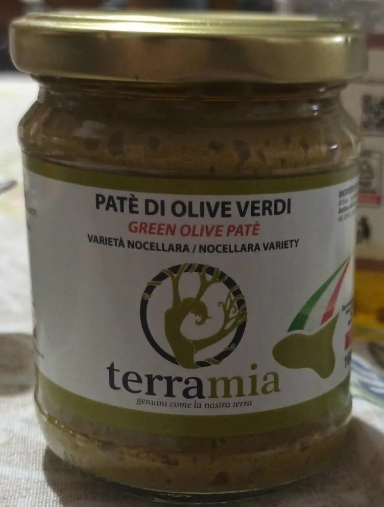 Pâte di olive verdi