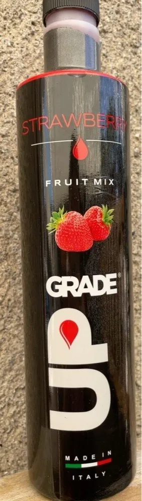 STRAWBERRY fruit mix