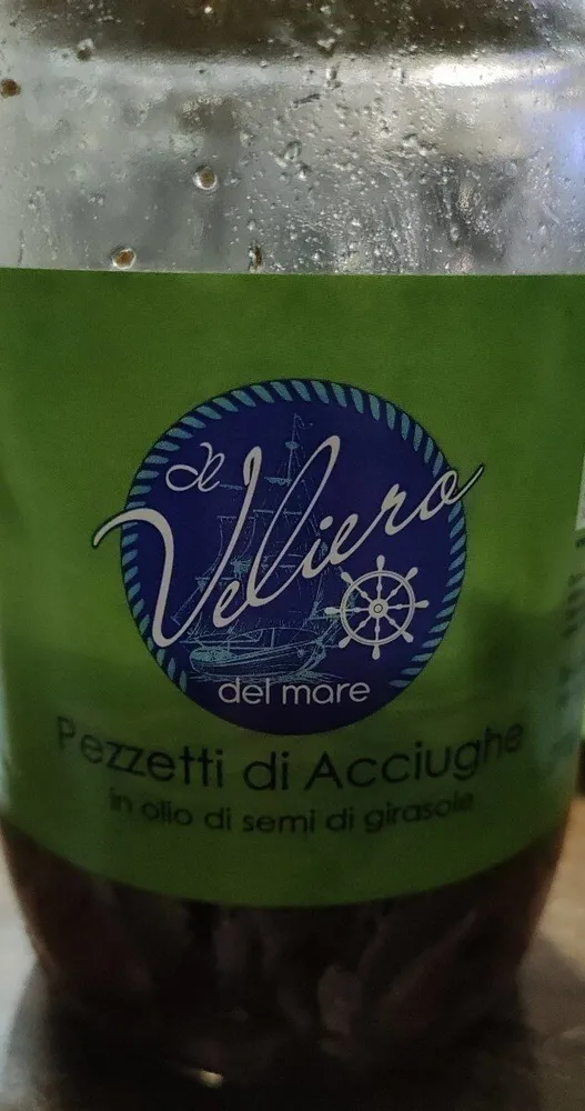 Pezzetti di acciughe