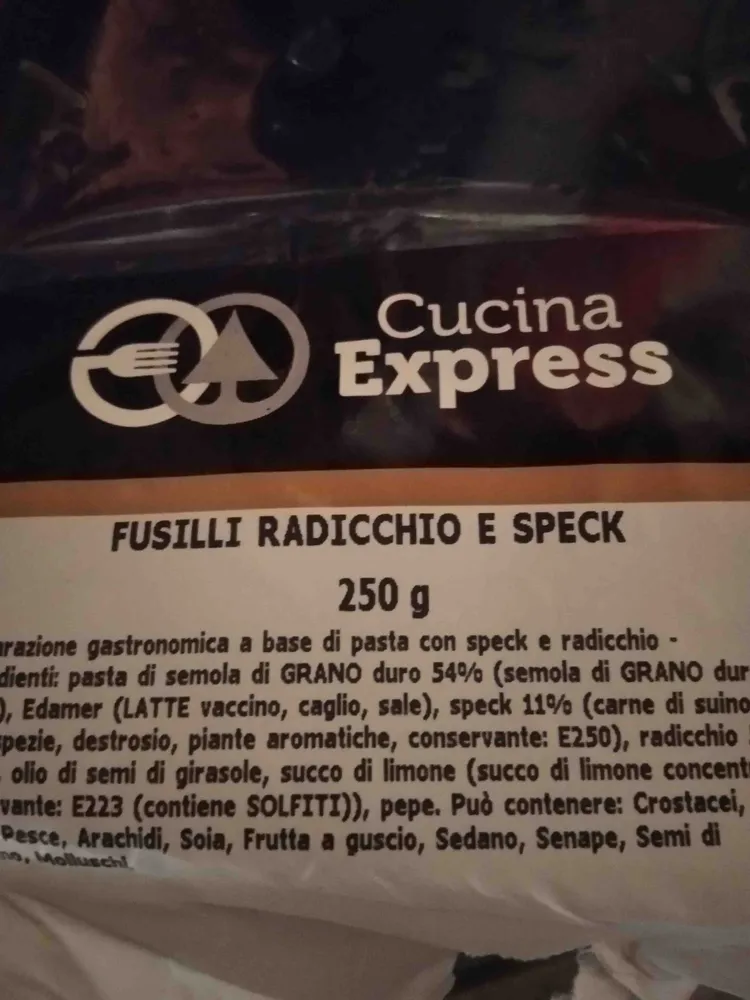 fusilli radicchio e speck