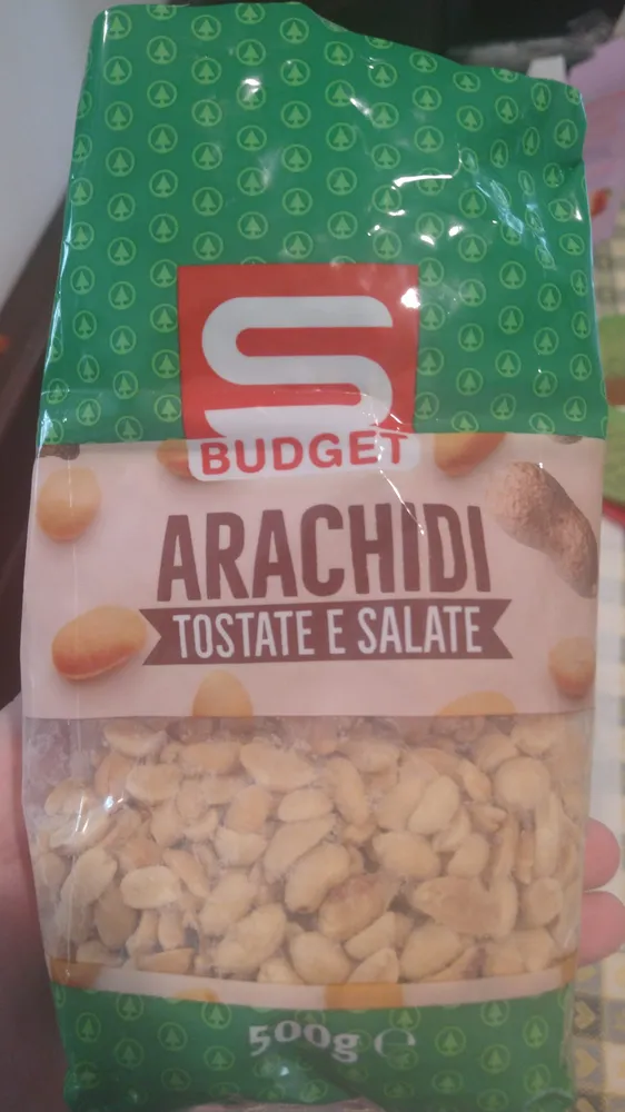 Arachidi tostate e salate