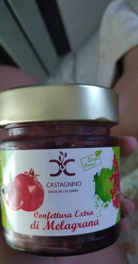 Confettura extra di melagrana