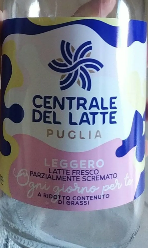 Latte fresco parzialmente scremato