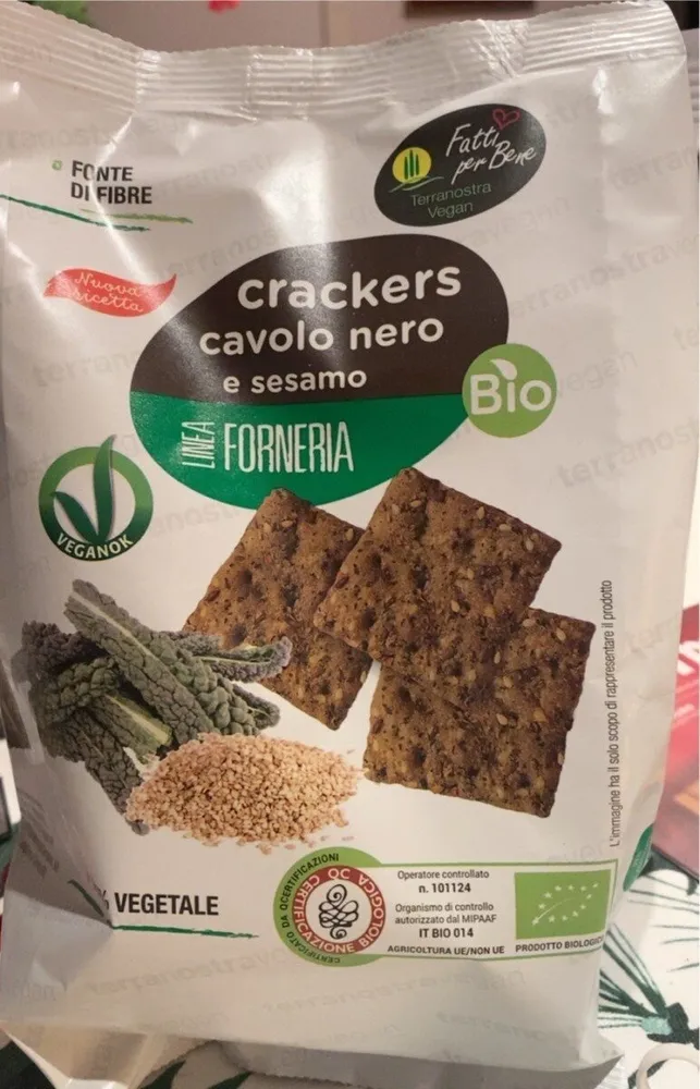 Crackers cavolo nero e sesamo