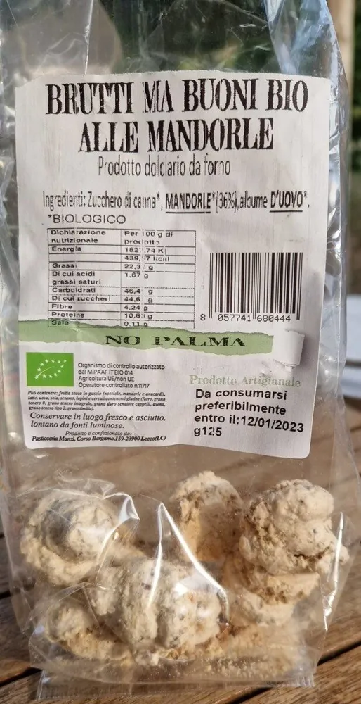 Brutti ma buoni alle mandorle