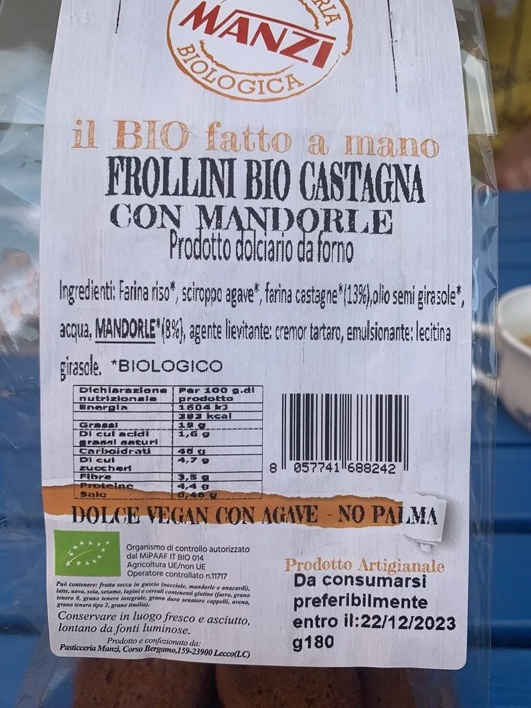 Frollini bio di vastagne con mandorle