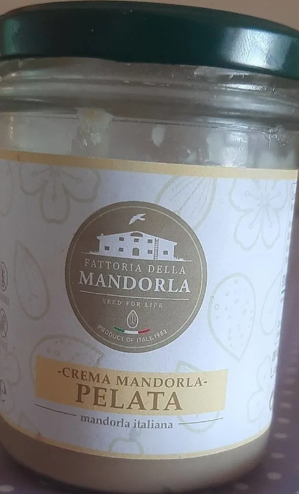 Crema mandorla pelata