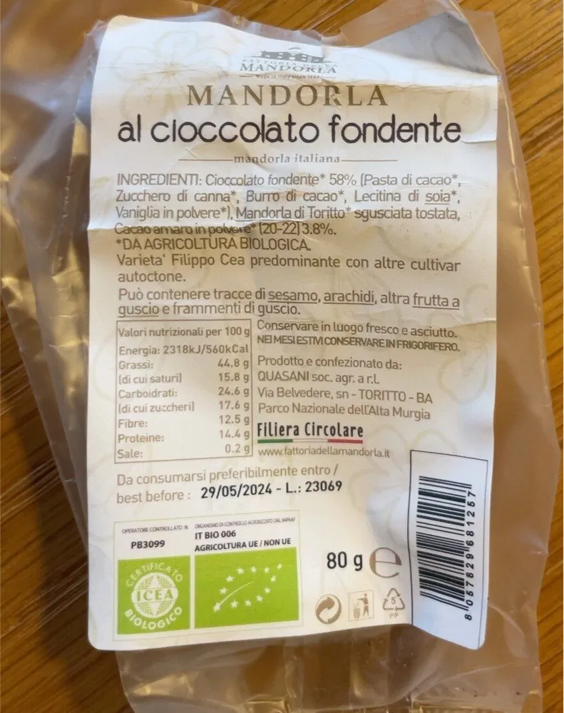 Mandorla al cioccolato fondente