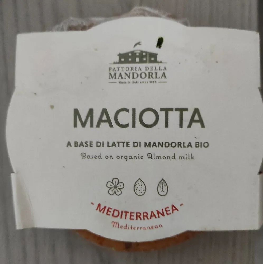Maciotta a base di latte di mandorla