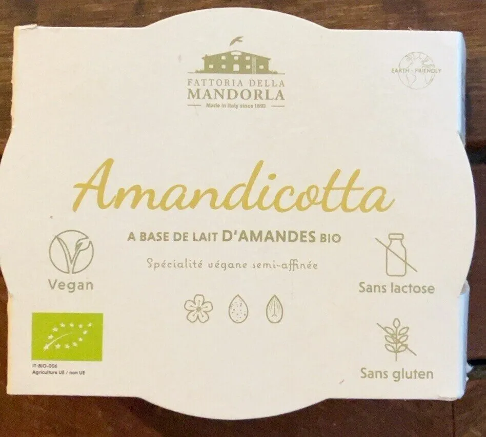 Amandicotta