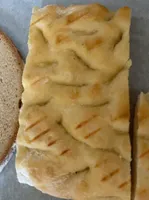 Schiacciata con olio evo