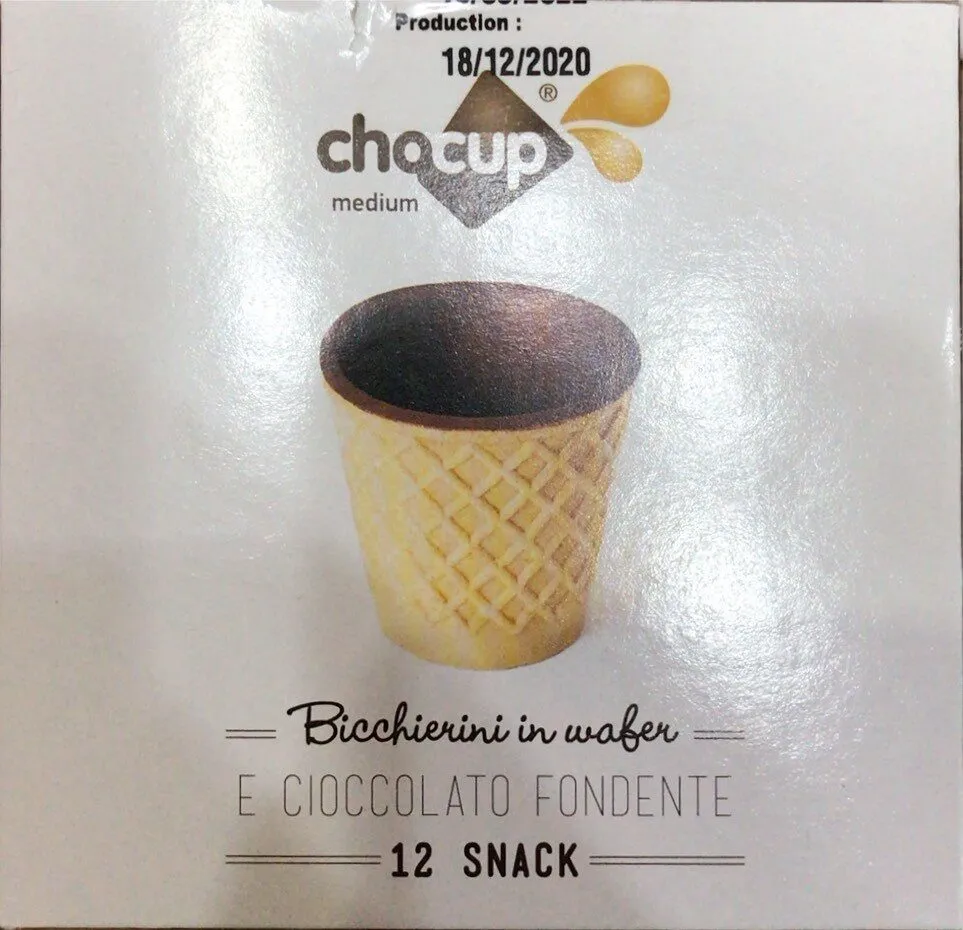 Bicchierini in wafer e cioccolato fondente