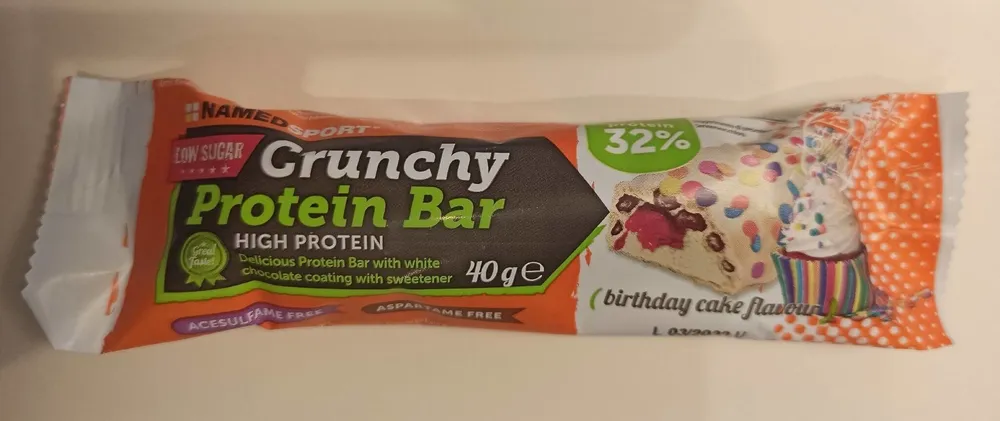 Crunchy protein bar