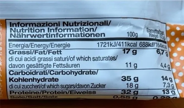 Crunchy protein bar