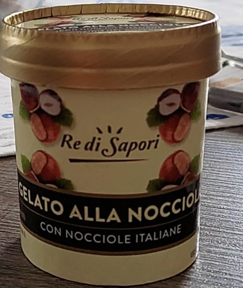 Gelato alla nocciola