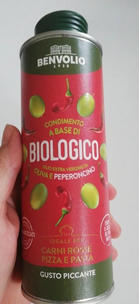 Condimento a base fi olio extra vergine di oliva e peperoncino