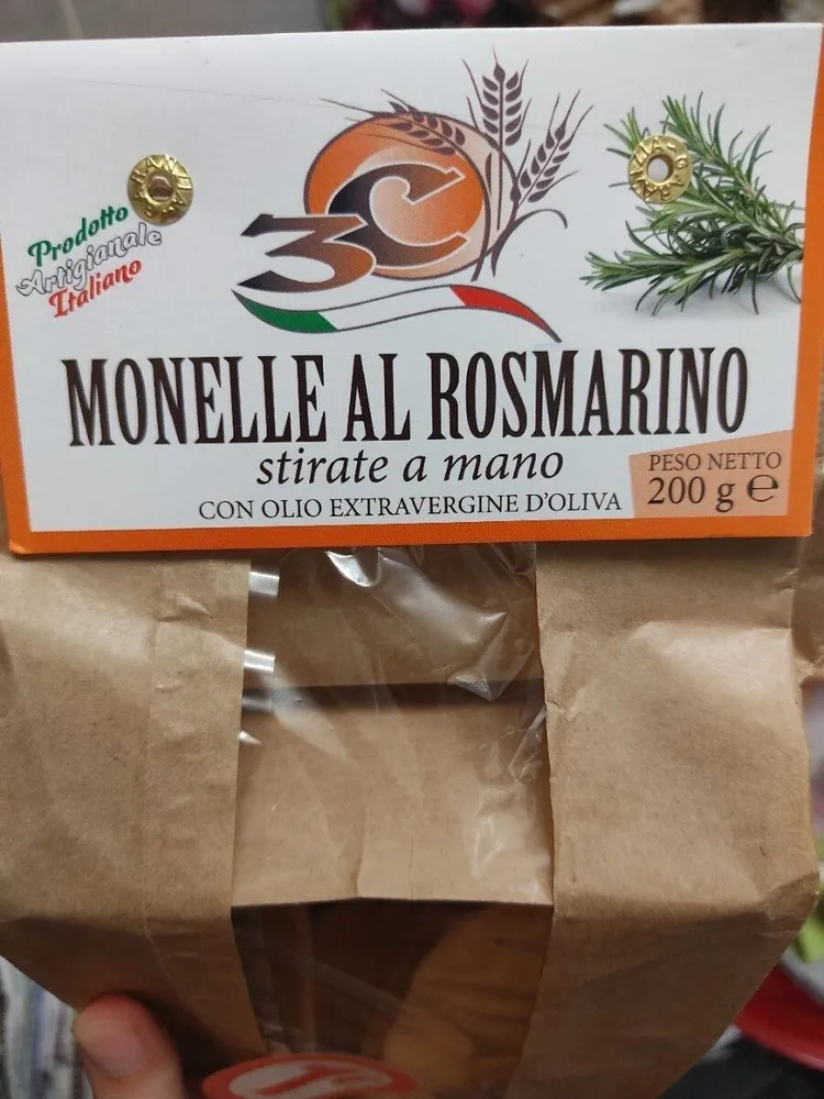 Pan con romero y aceite de oliva virgen