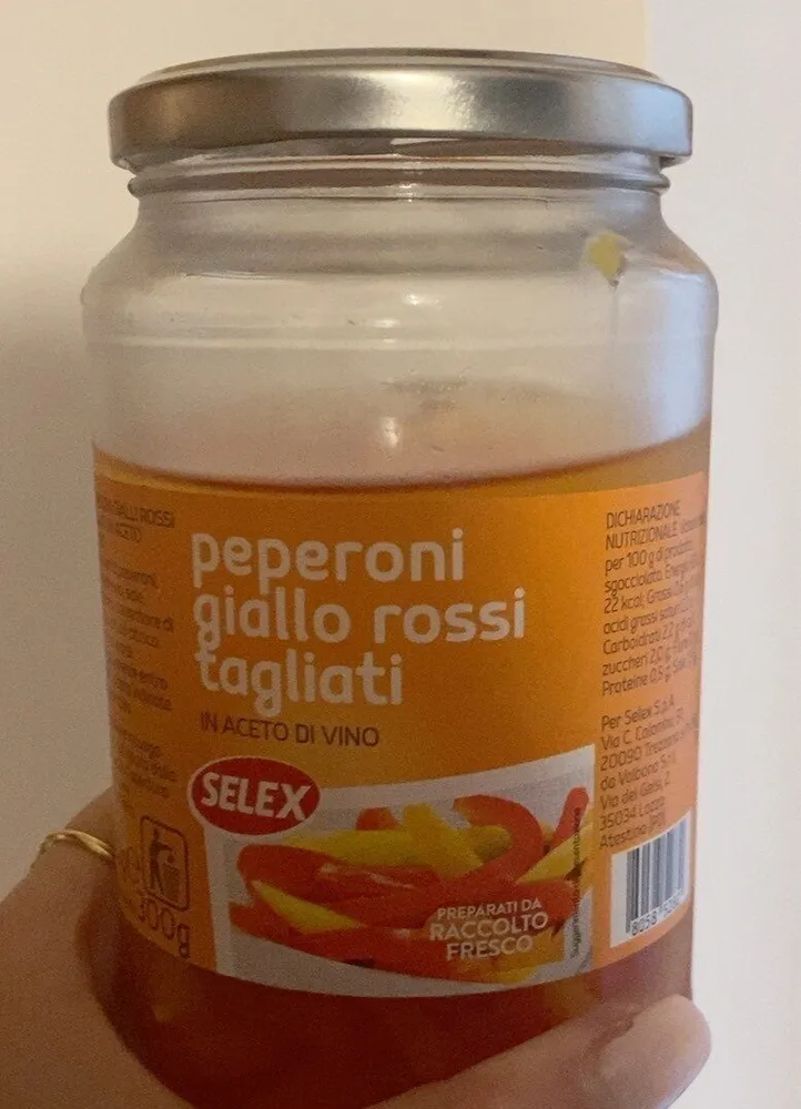 peperoni giallo rossi tagliati