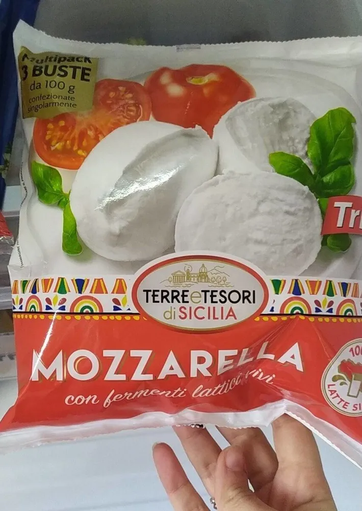 Mozzarella con fermenti lattici vivi