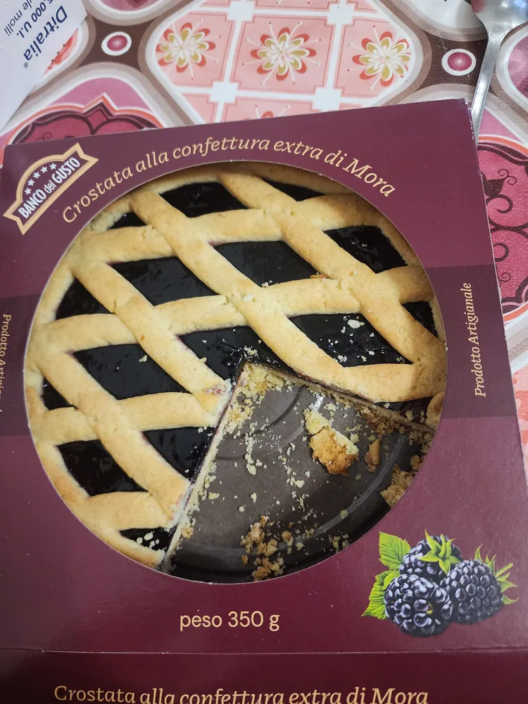 Crostata alla confettura extra di mora